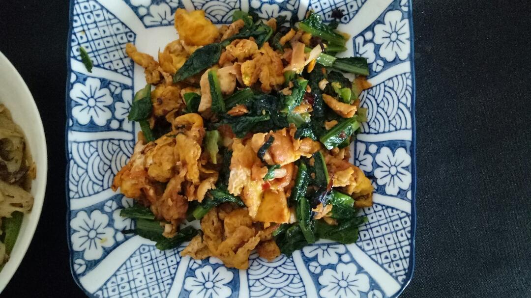 油麦菜炒鸡蛋
