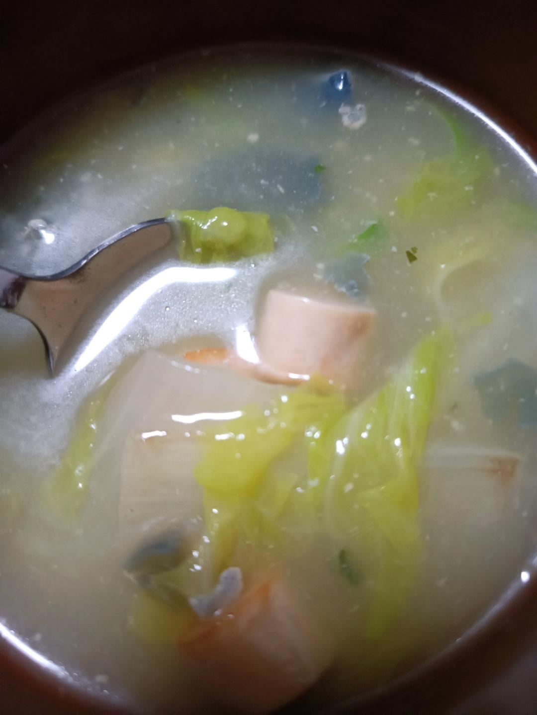 娃娃菜火腿皮蛋汤