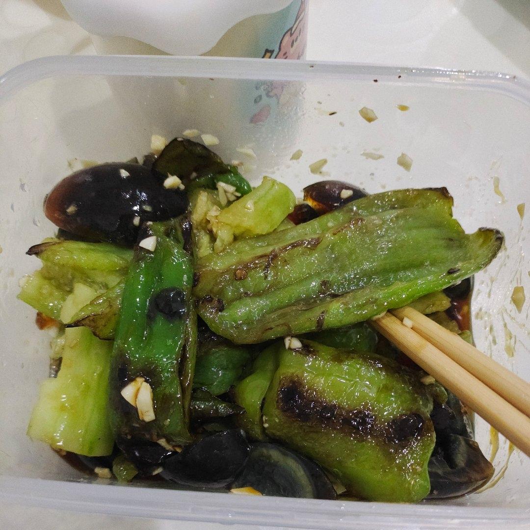 青椒皮蛋
