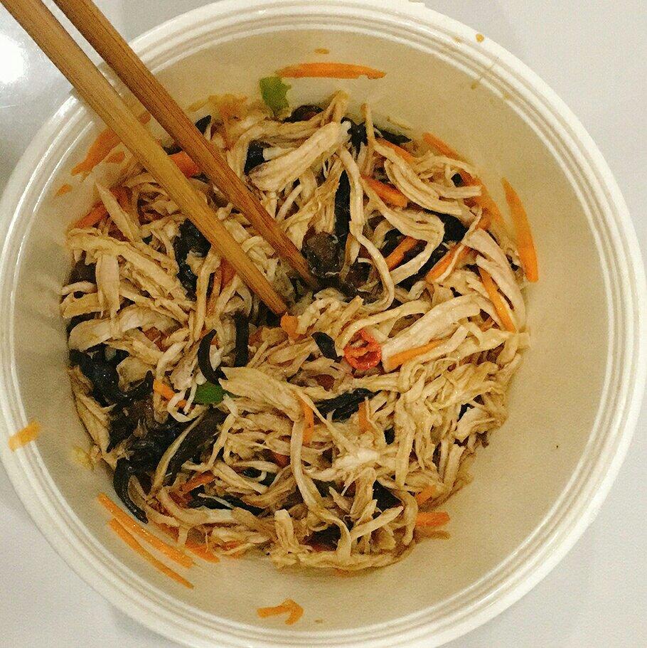 减脂健身｜凉拌手撕鸡丝（香辣&麻油版）