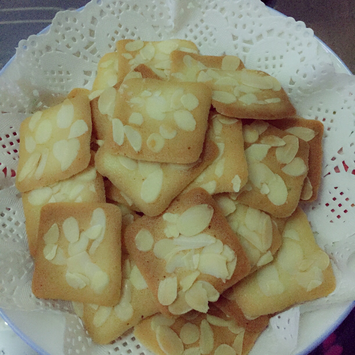 杏仁瓦片酥