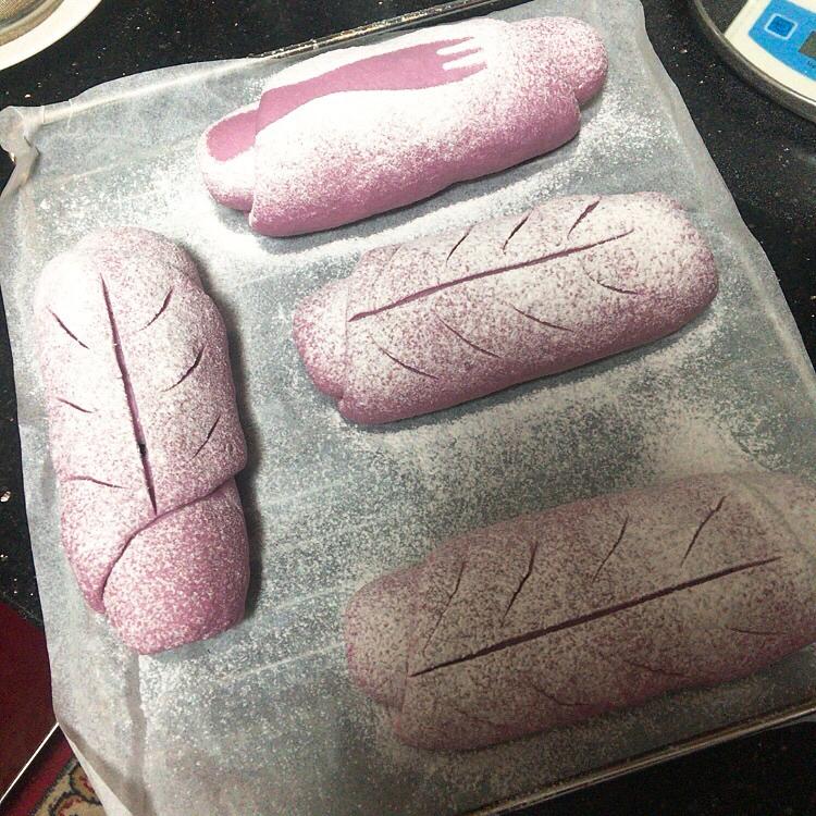 紫薯软欧包