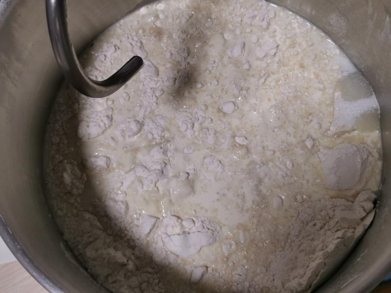 纯奶手撕吐司的做法 步骤1