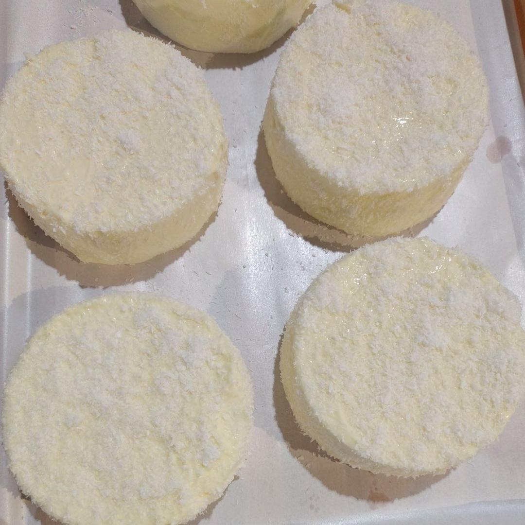 云朵般柔软--椰香天使蛋糕