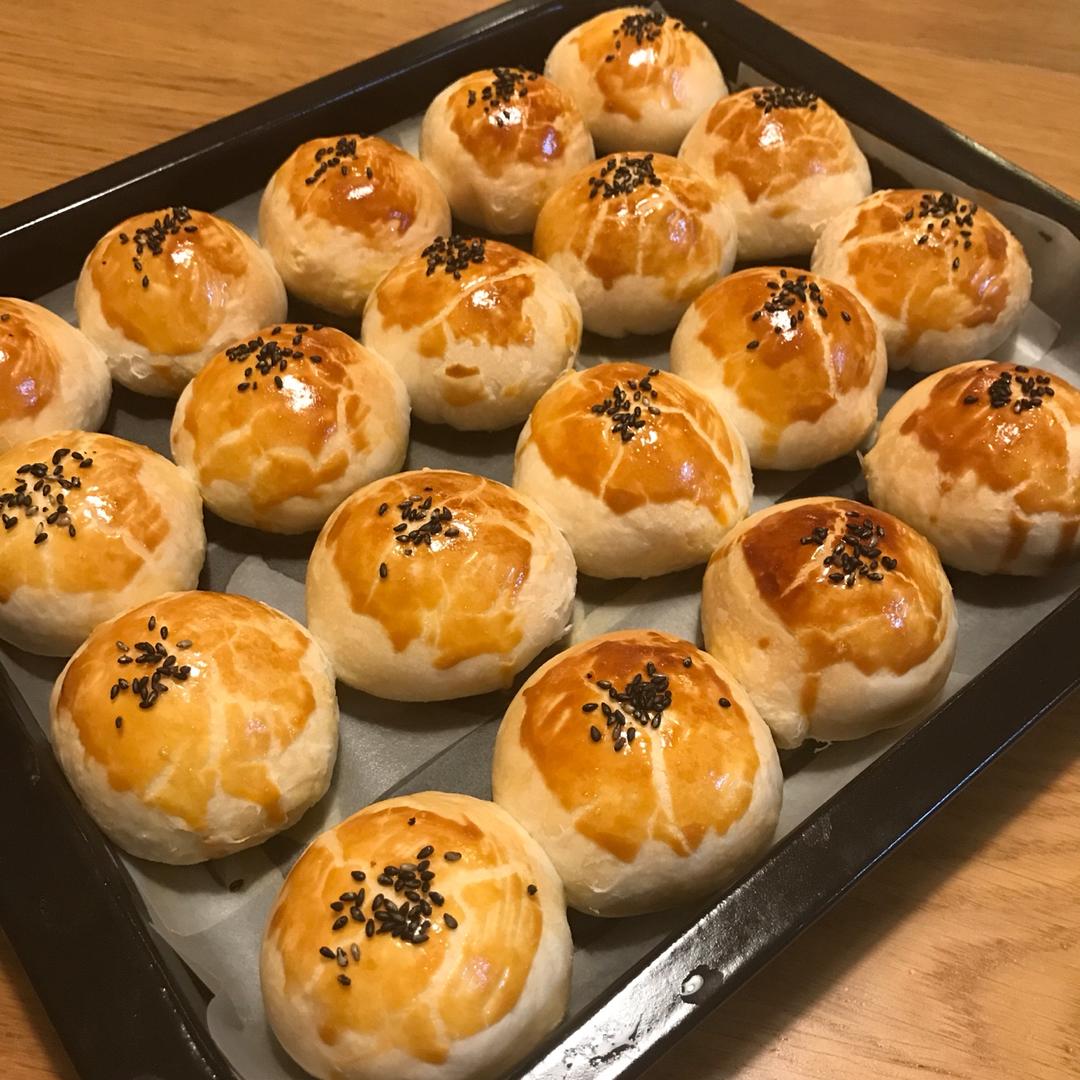蛋黄酥