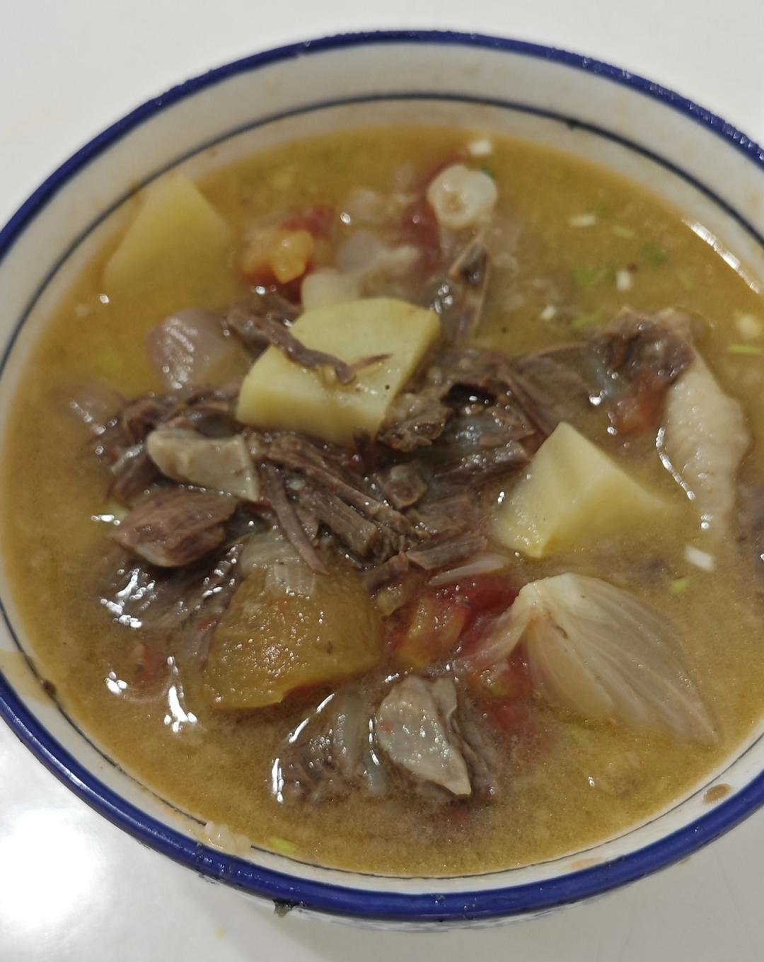 番茄土豆炖牛腩