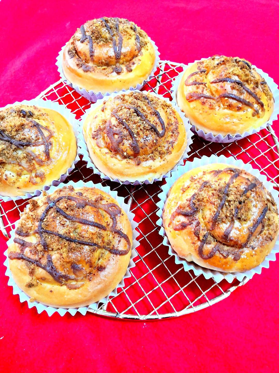 蛋黄酱肉松面包卷