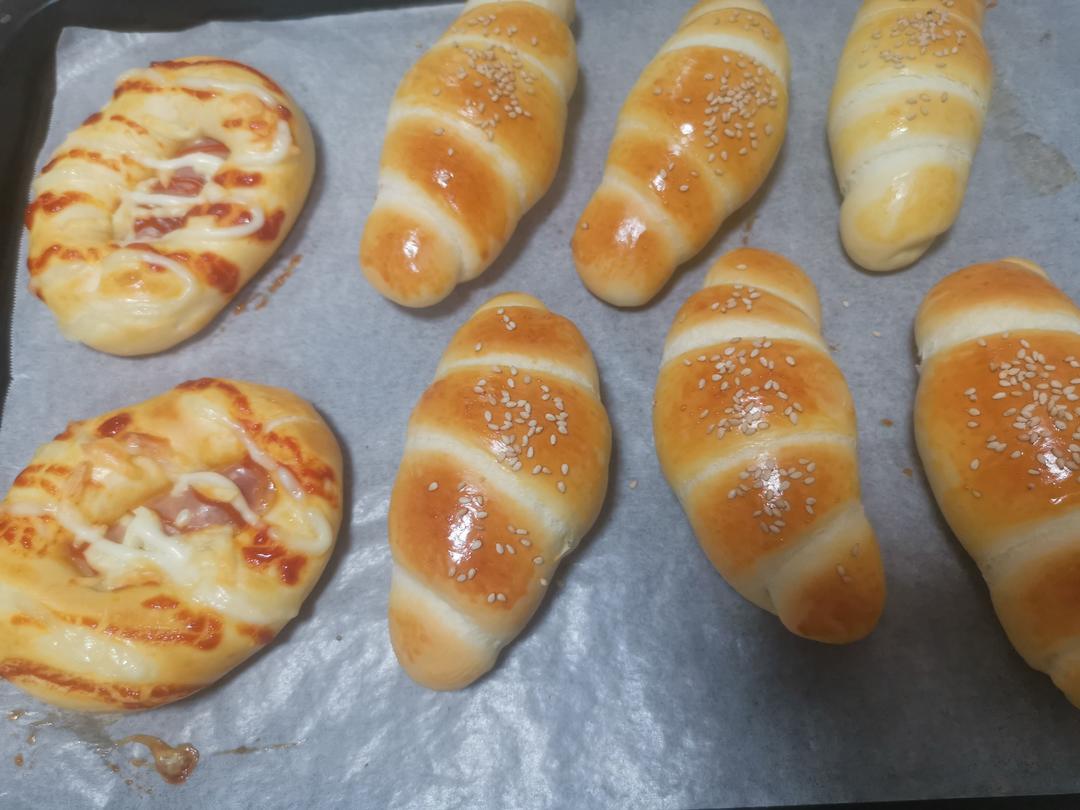 波兰种牛奶餐包