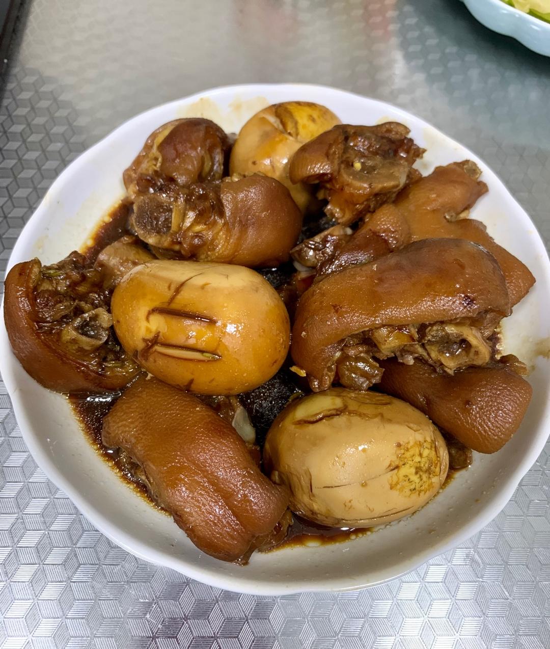美味的家常菜：红烧猪蹄