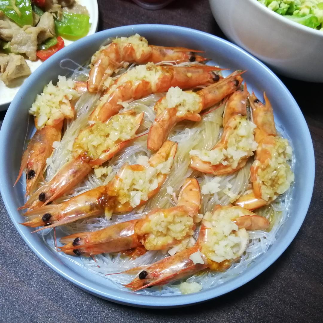 蒜蓉粉丝蒸大虾