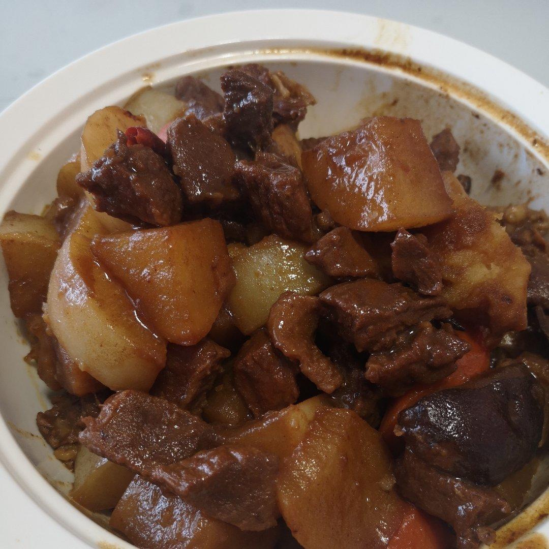 沙沙土豆胡萝卜炖牛肉