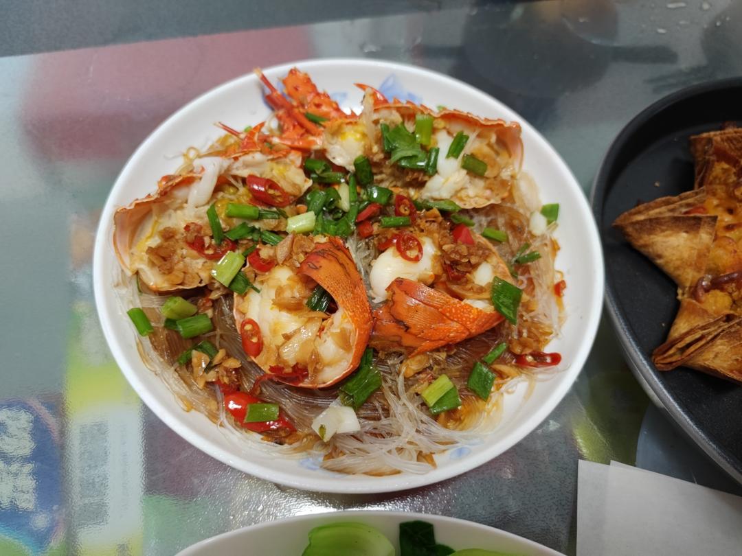 蒜蓉粉丝蒸龙虾（小青龙）