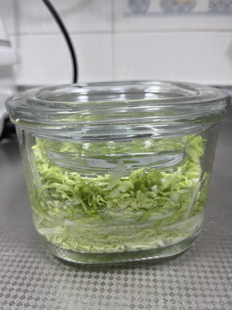 快速简单不占地儿的酸菜腌法