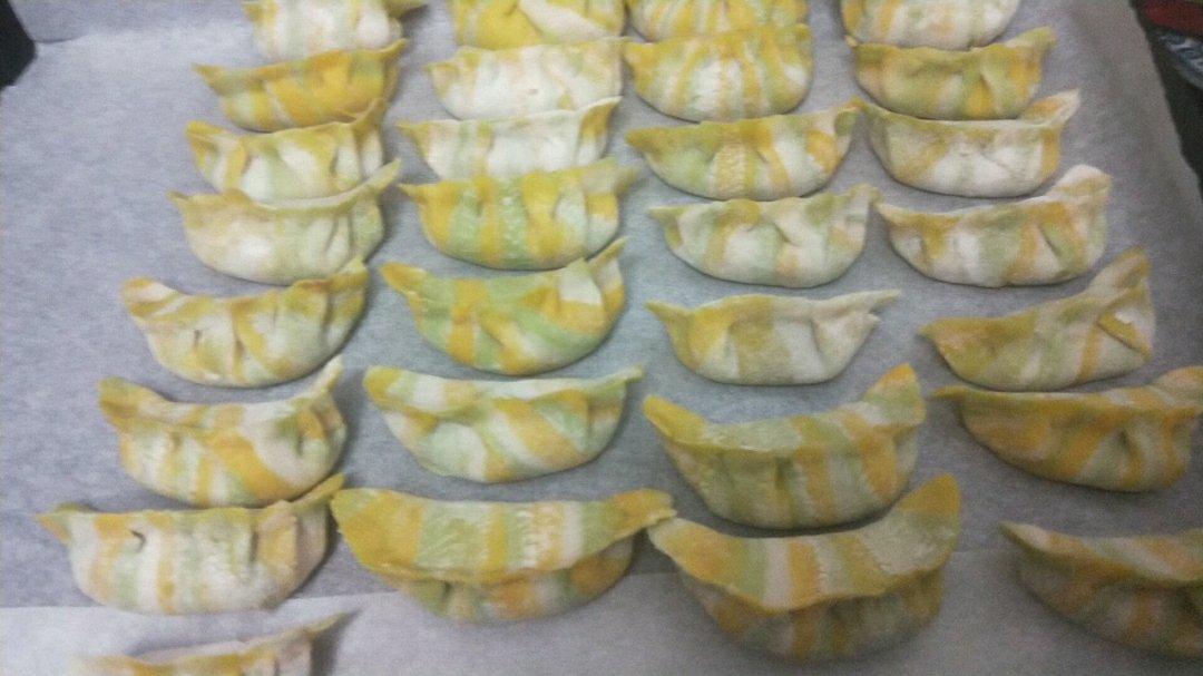 三色条纹饺子