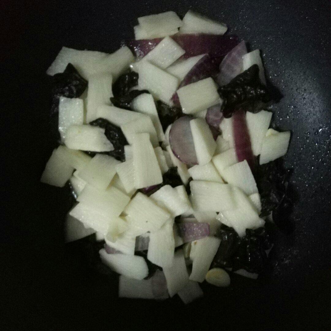 山药黑木耳炒虾仁
