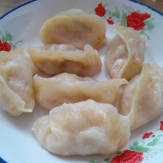 猪肉大葱烫面蒸饺