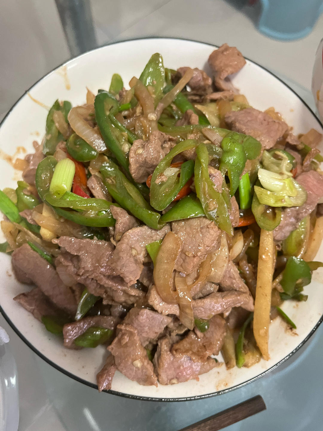 牛肉炒不老 鲜嫩多汁有诀窍——蒜苗炒牛肉
