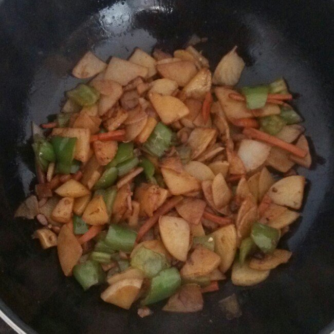 干锅土豆片