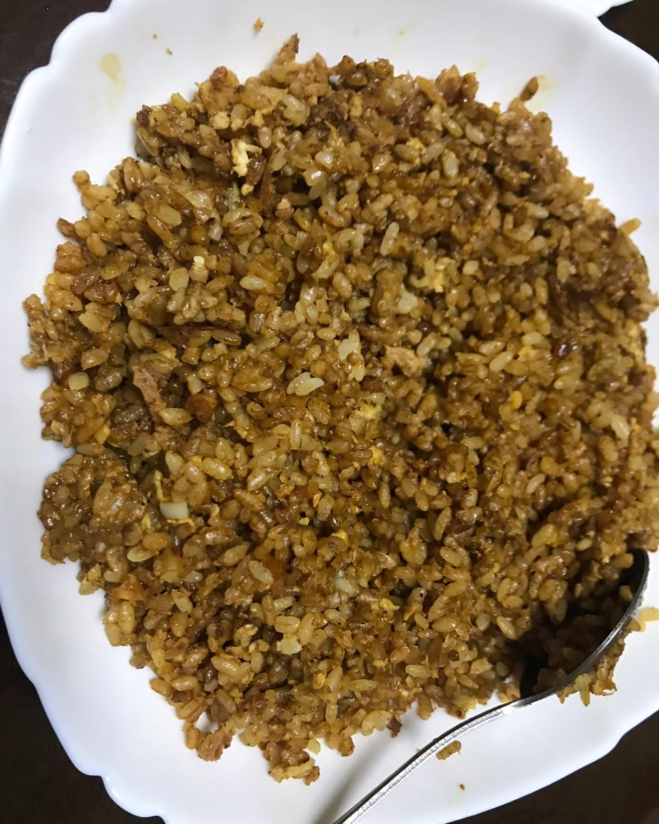 蒜香酱油炒饭