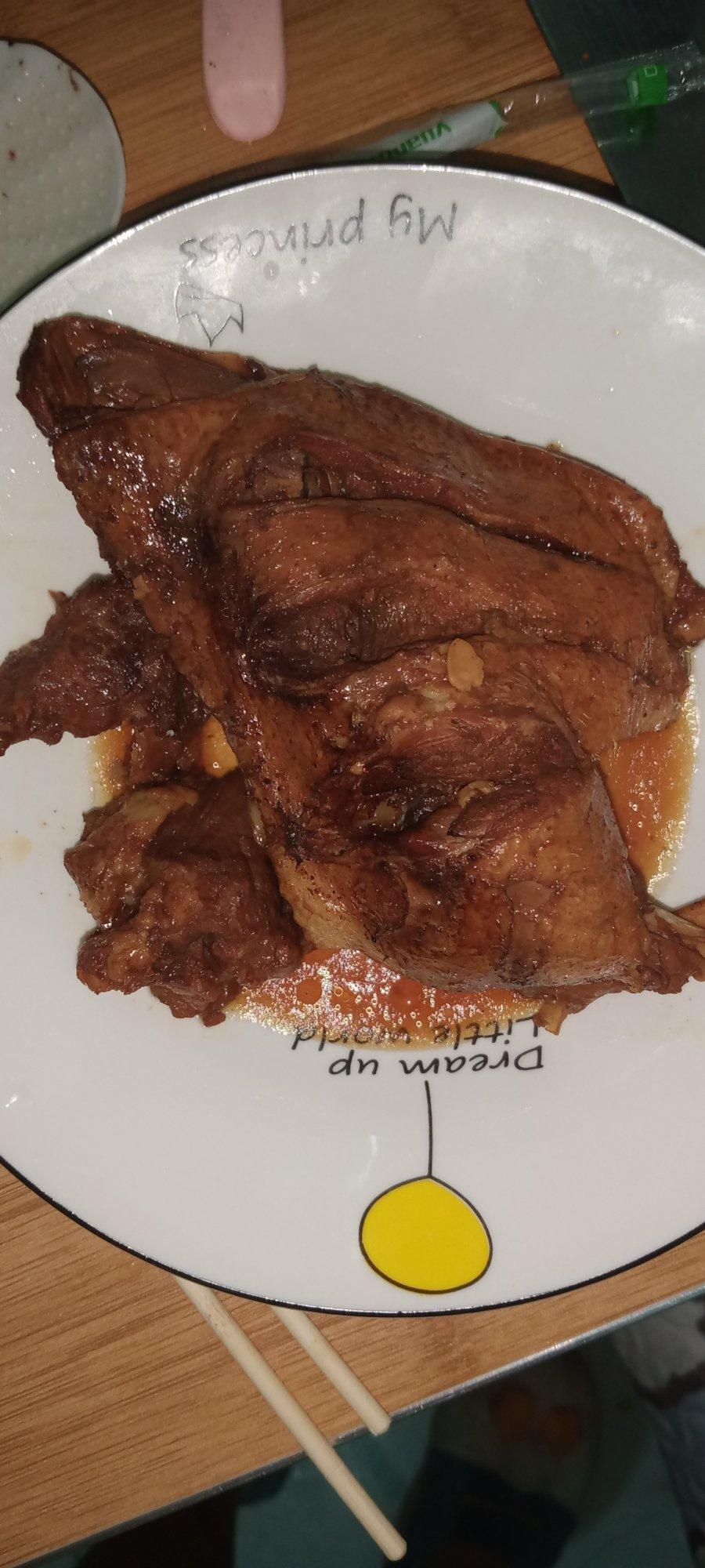 满口飘香的卤鸭腿