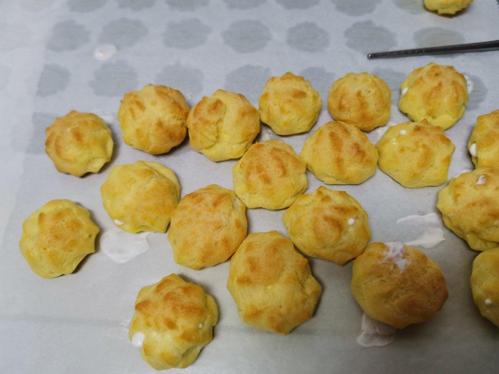 简单易成功的奶油小泡芙做法