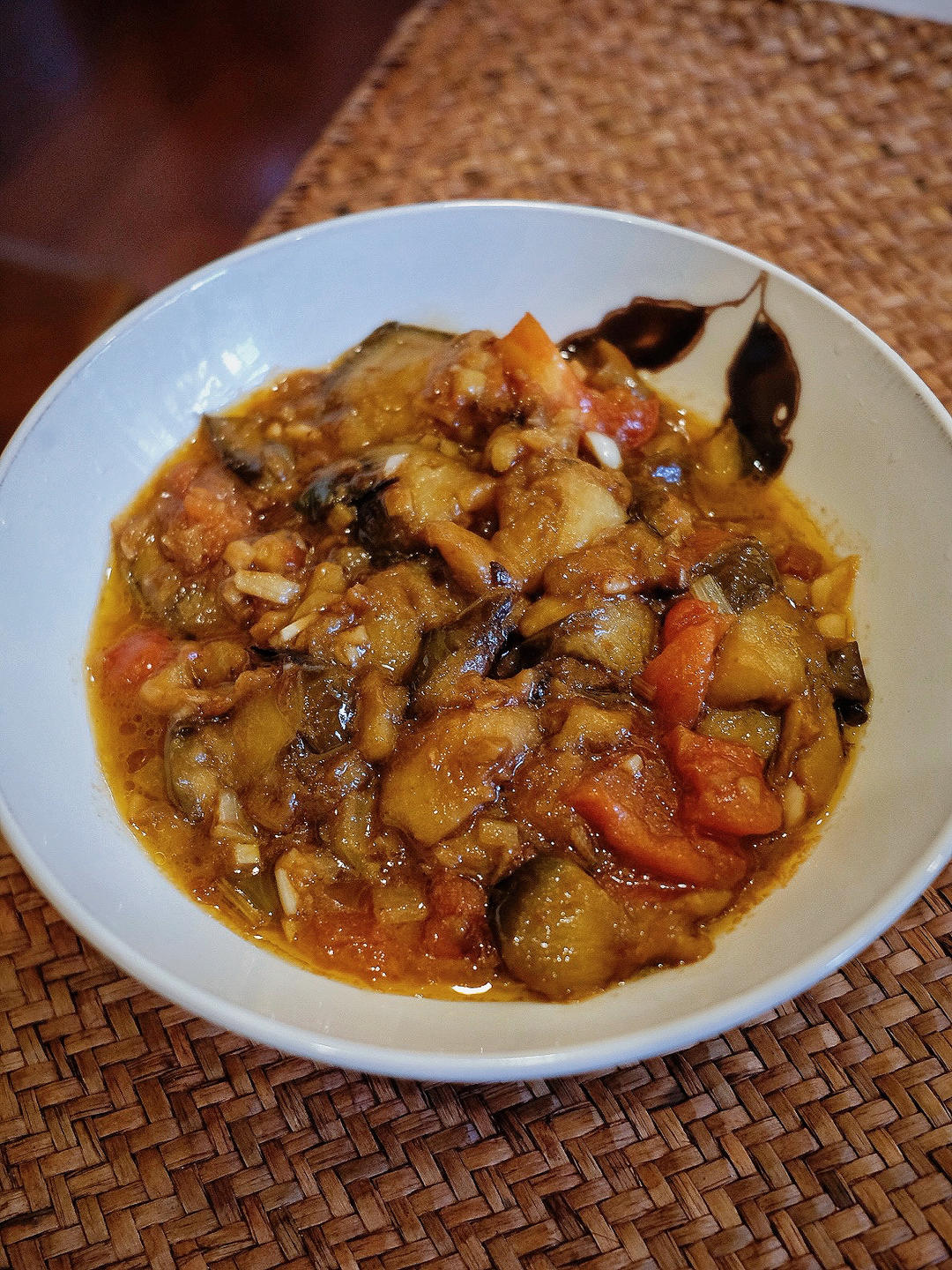 红烧茄子（佐西红柿尖椒）