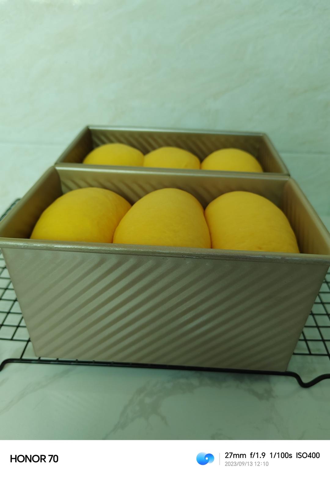 比戚风都软的烫种法南瓜吐司，带馅更好吃！