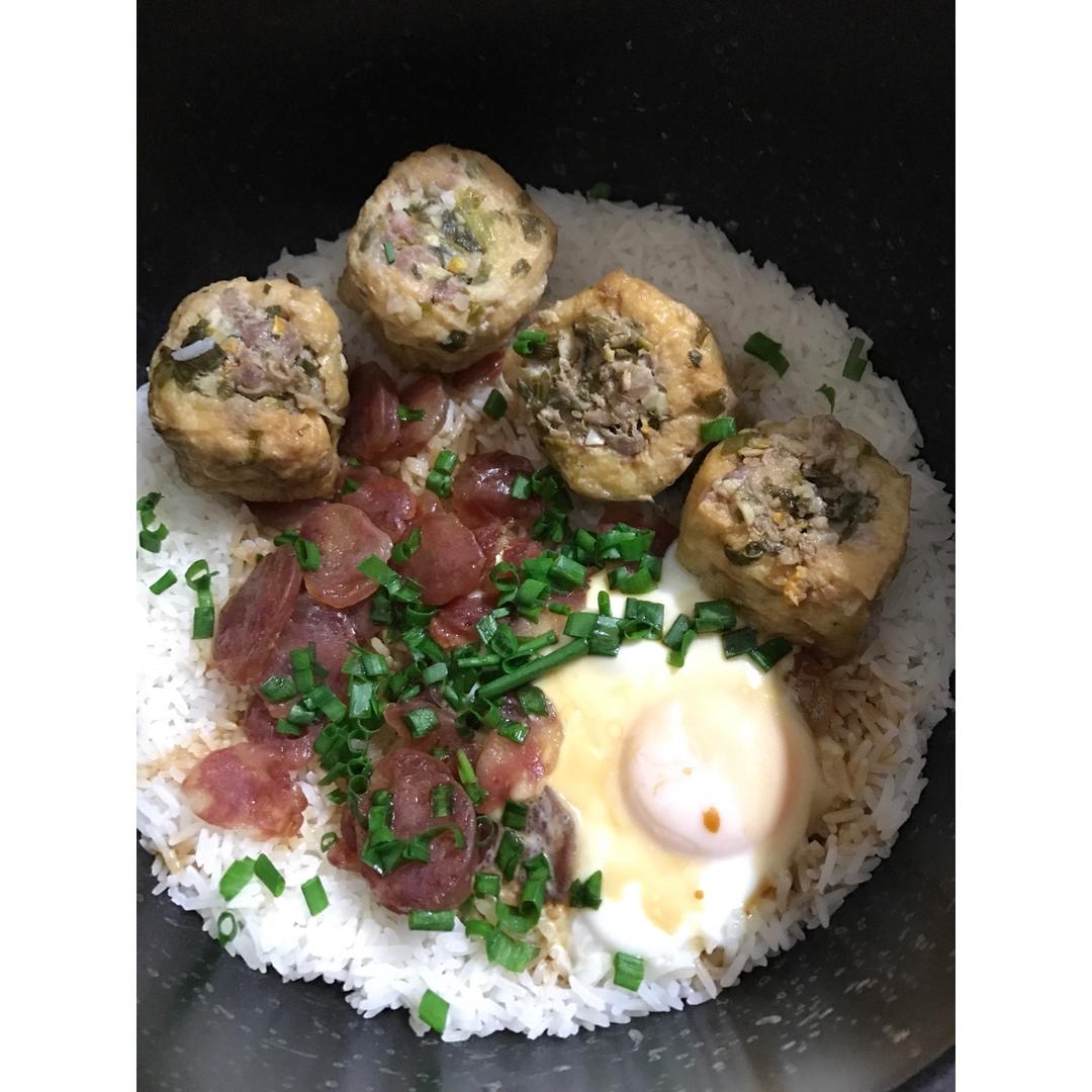 香肠煲仔饭