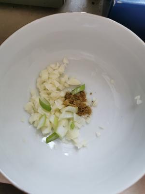 9天减肥餐-day2午餐-西兰花虾仁酱汁糙米饭的做法 步骤2