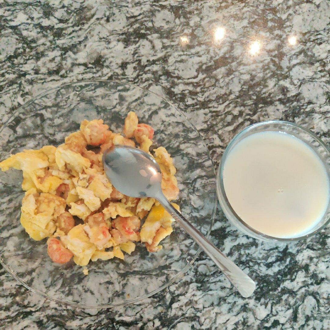 鲜香嫩滑的 虾仁滑蛋