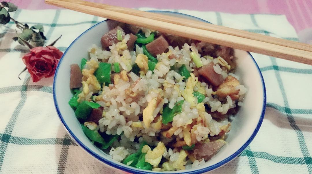 鸡蛋炒饭