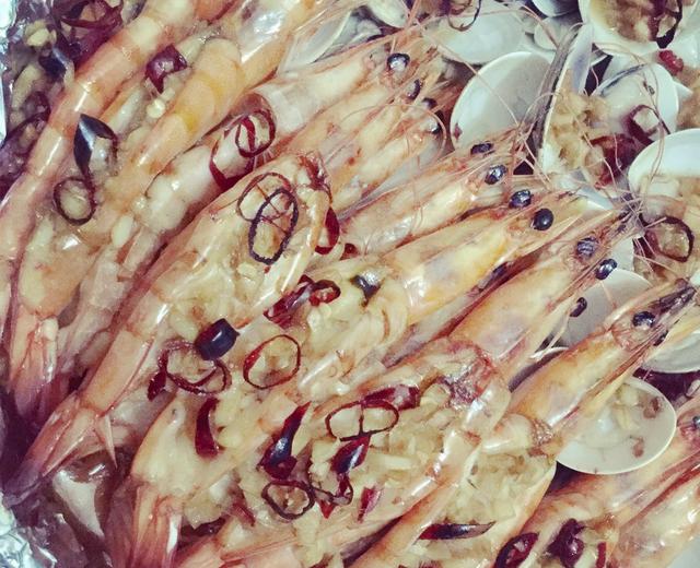 蒜蓉金针菇烤花蛤虾的做法