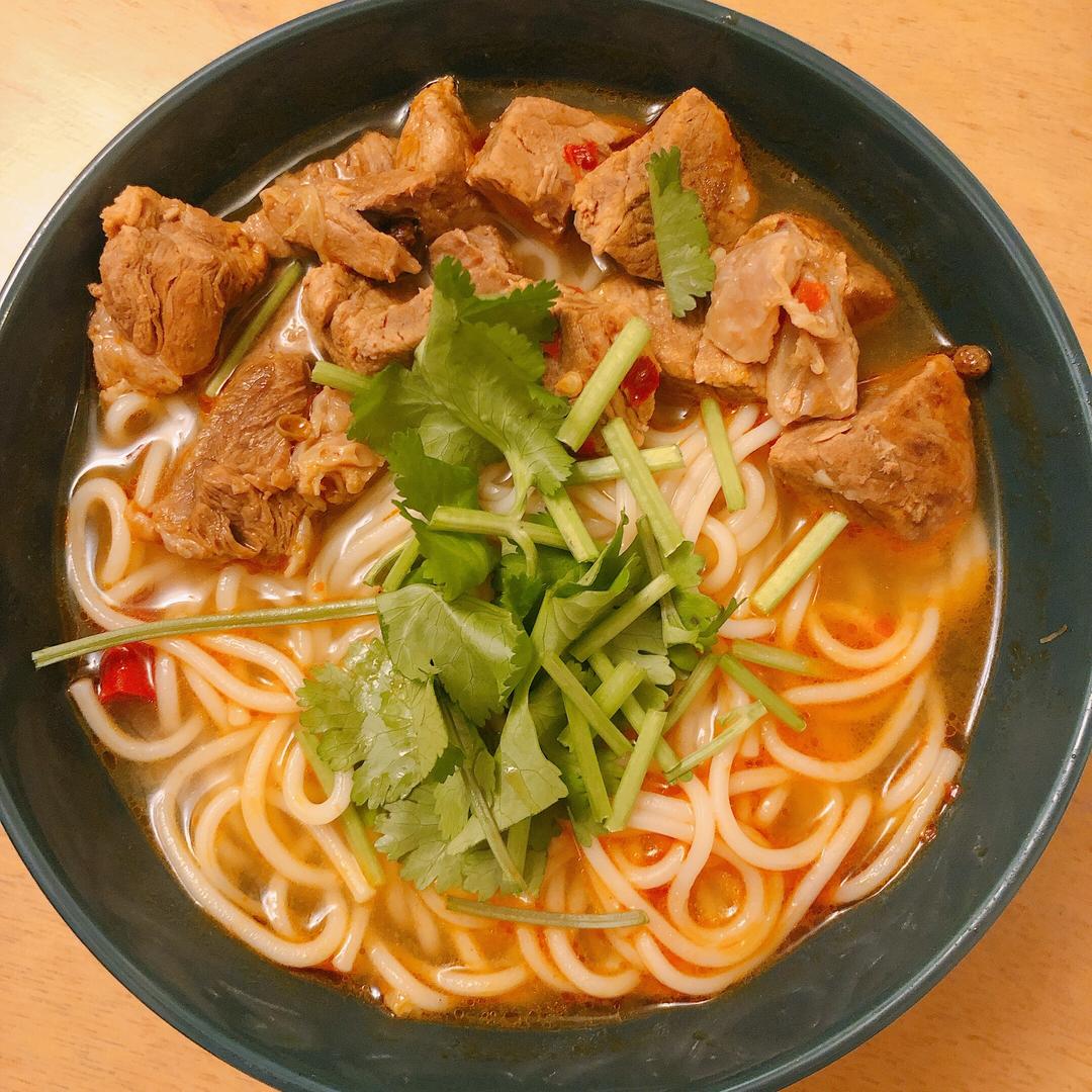 超好吃！红烧牛肉面！🍜