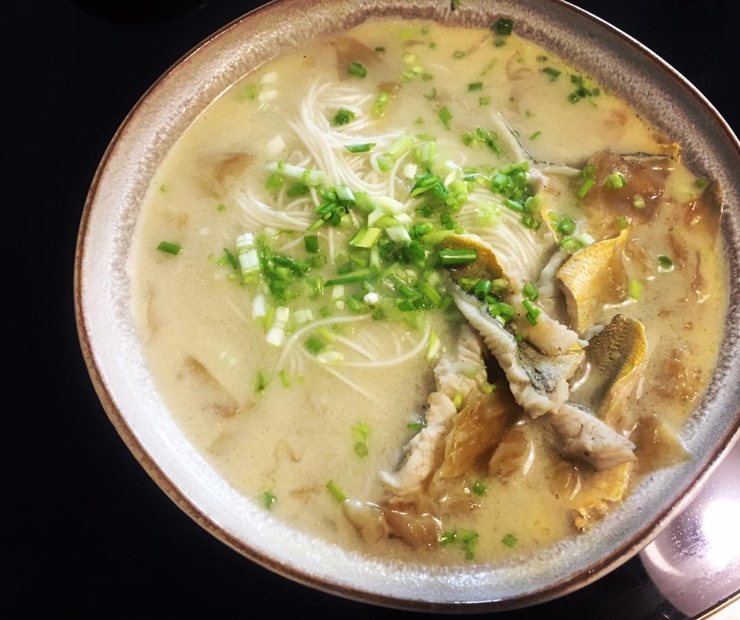 w肉肉w做的雪菜黄鱼面