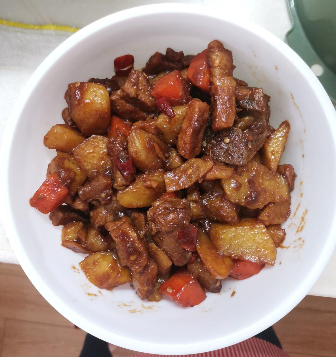 红烧肉炖土豆（丝毫不腻）