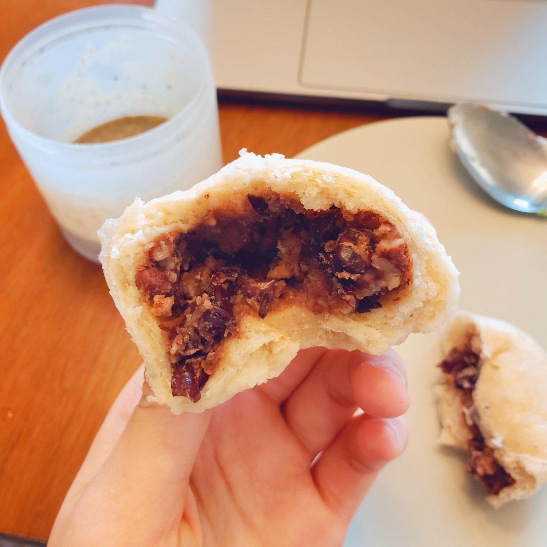 豆沙包