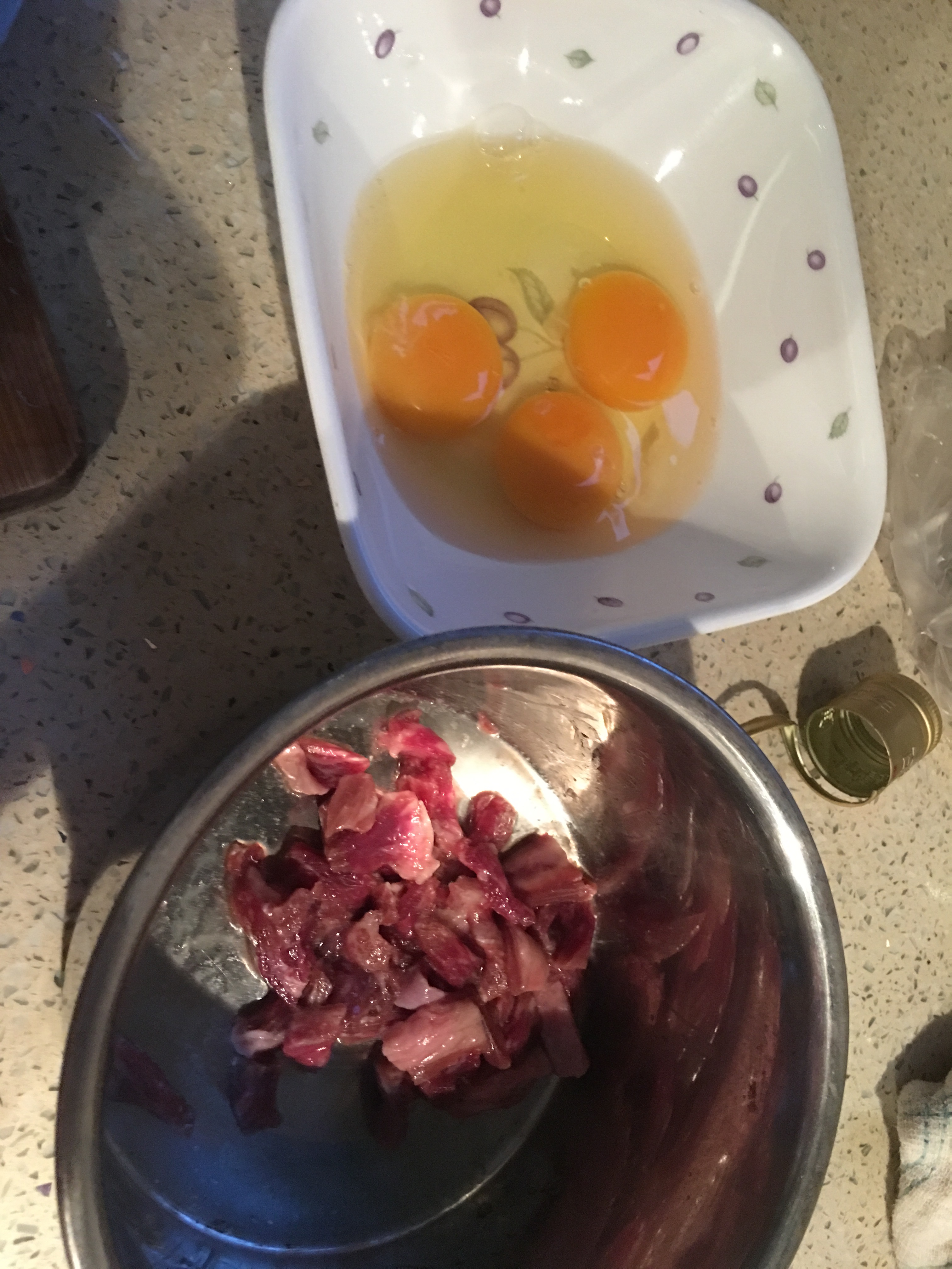 清淡清爽牛肉蛋炒饭的做法 步骤1