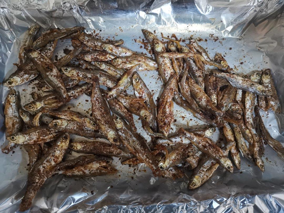 减肥食谱～麻辣小鱼干(无油烤箱版)