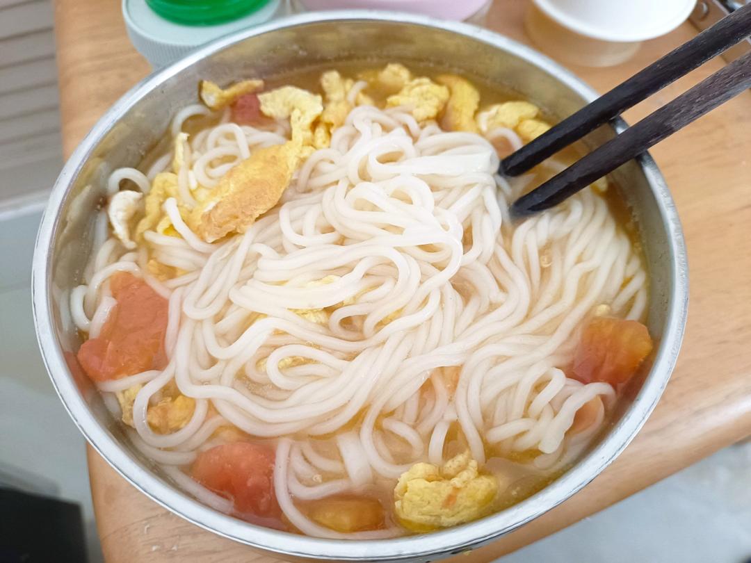 汤都要喝光的西红柿鸡蛋面