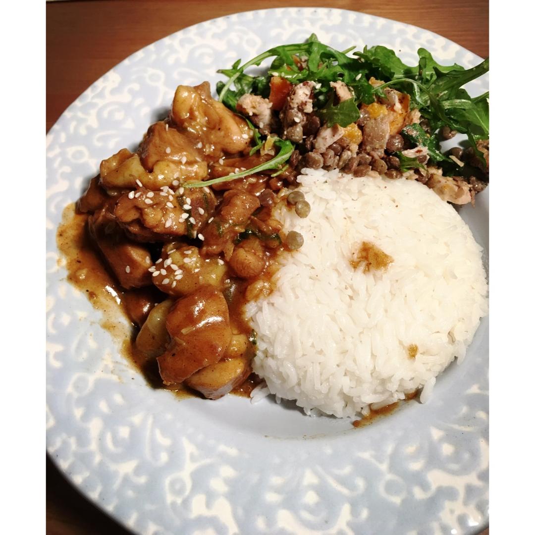 土豆炖鸡块