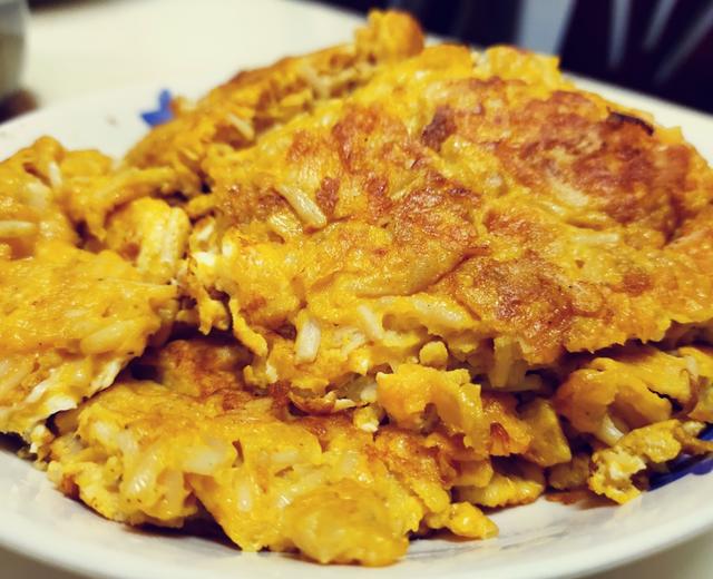 好吃营养的金针菇煎蛋的做法