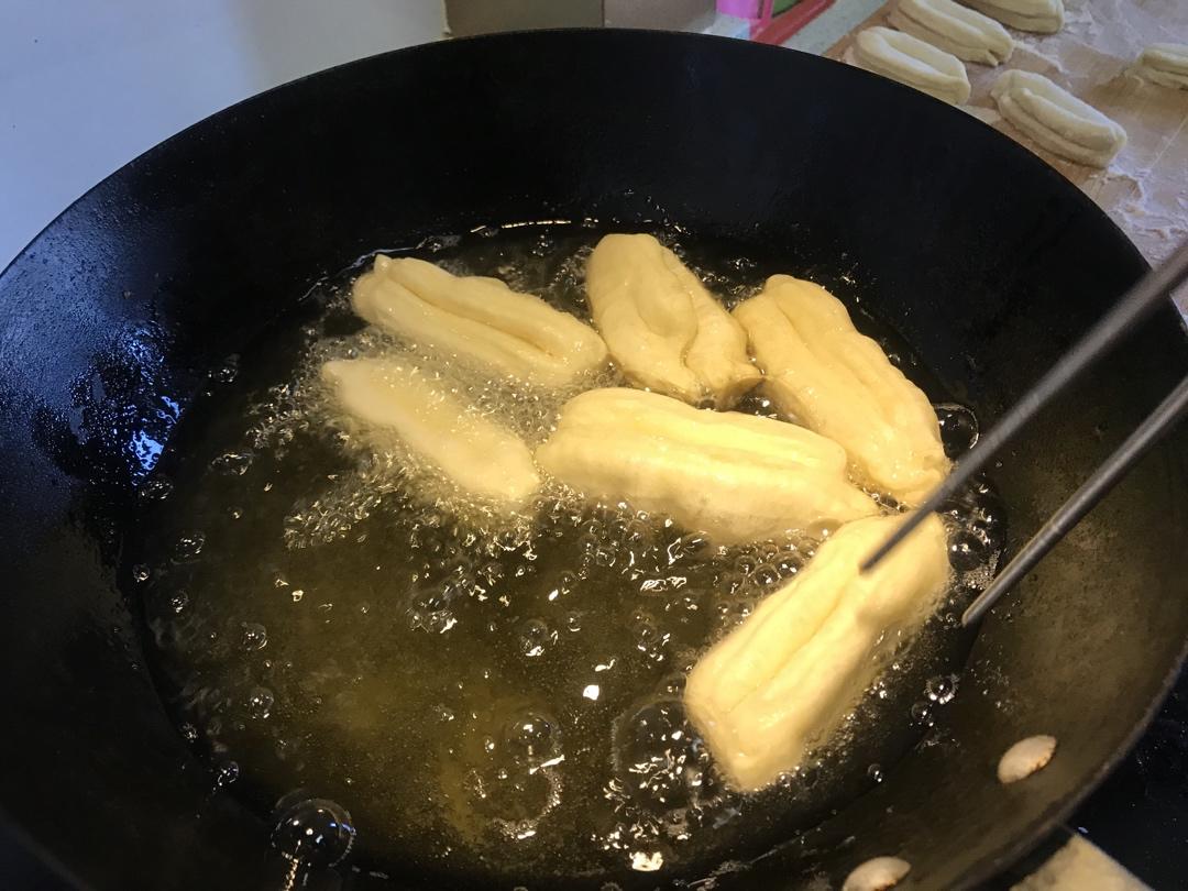 不加一滴水的酥脆奶香小油条