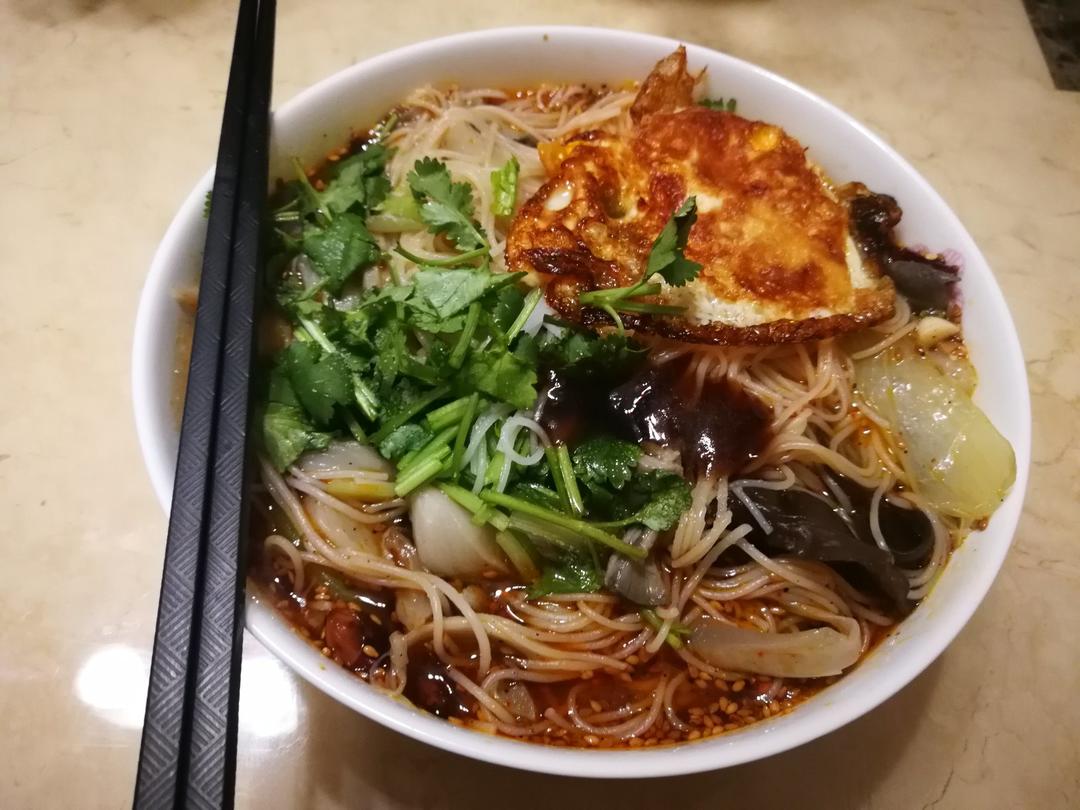 酸汤面