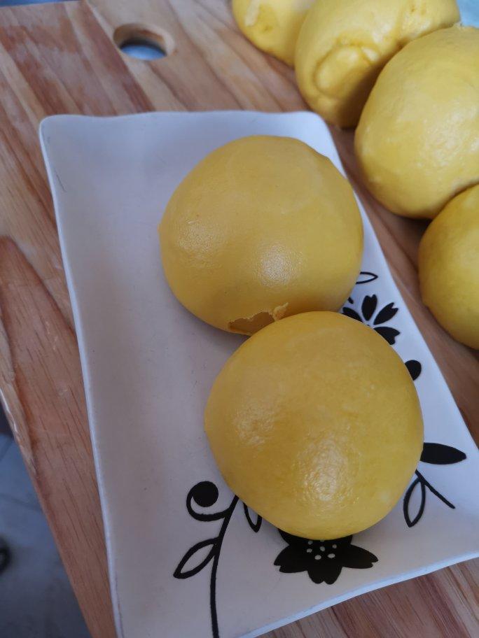 新手也可以--详解如何做出人见人爱、金黄的南瓜馒头