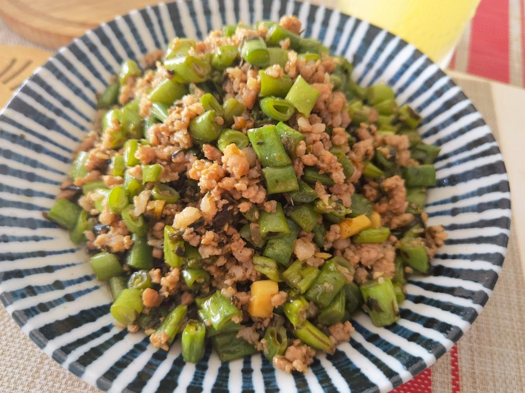 橄榄菜四季豆