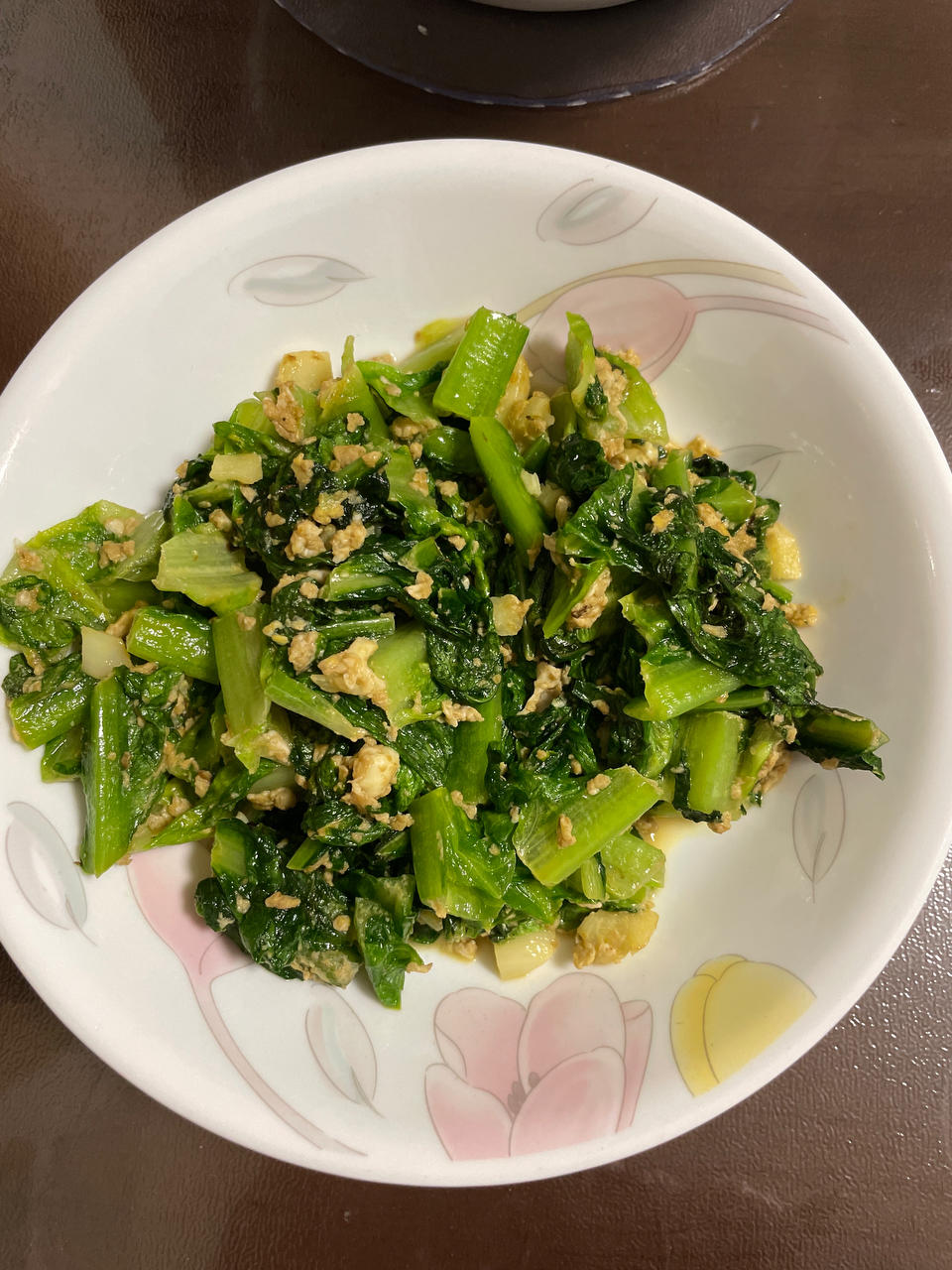 莴笋叶不要浪费，用来炒鸡蛋味道好，不涩不苦