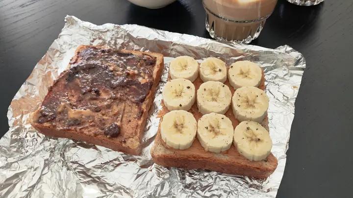 香蕉泥花生酱三明治（我的食欲稳定器）| 健康·三餐