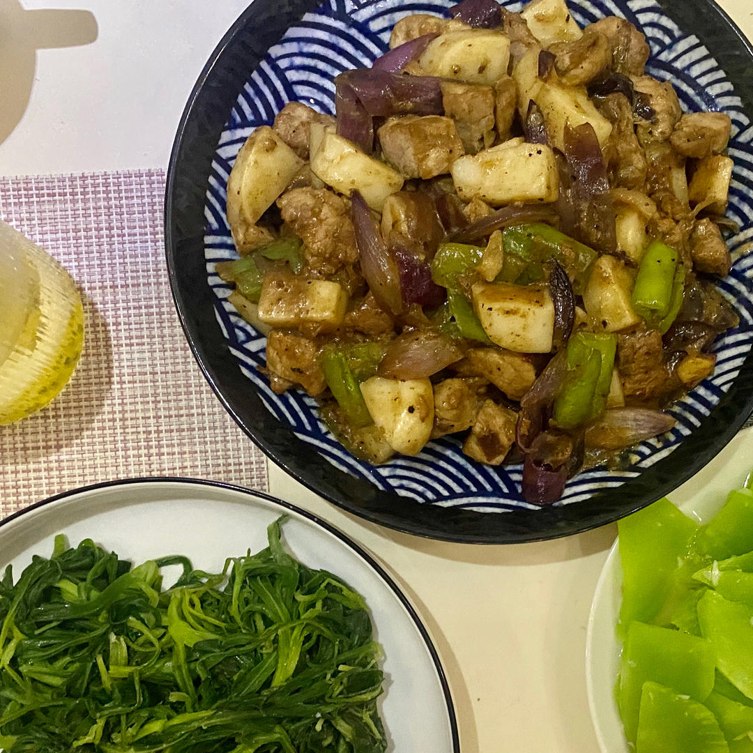黑椒年糕牛肉粒