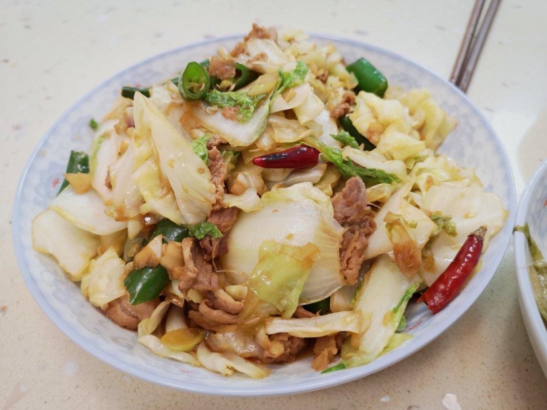 阿婆手撕包菜