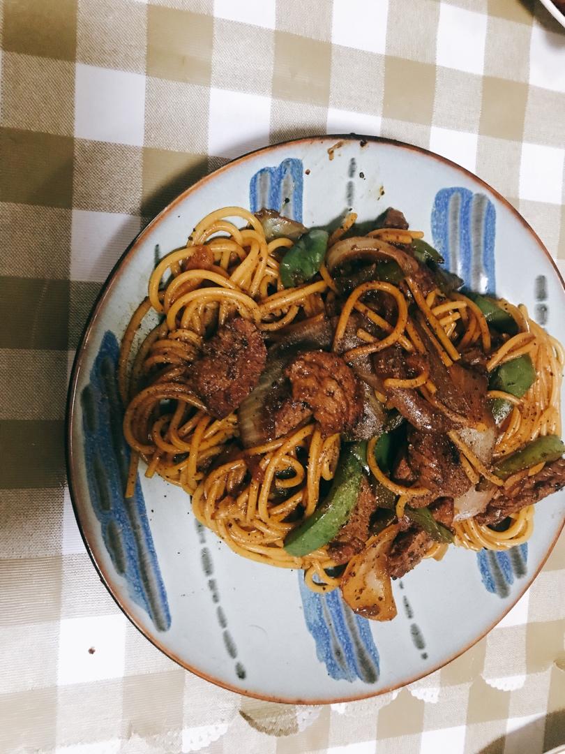 黑胡椒牛柳意大利面